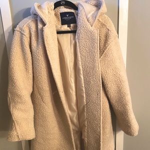 Hooded American Eagle white jacket